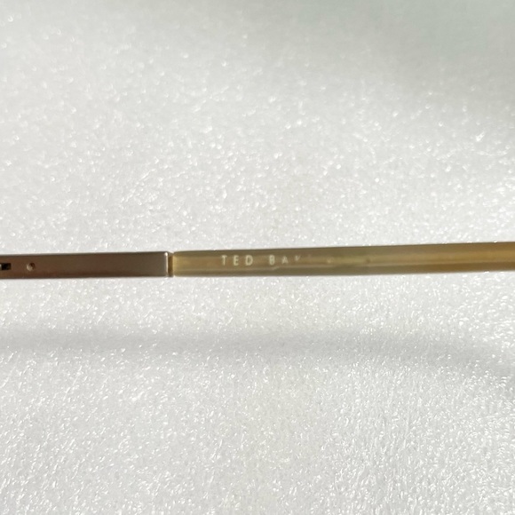 Ted Baker eyeglass frames - Picture 10 of 12